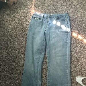Women Levi Jeans